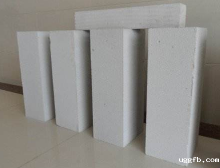 蒸压砂加气混凝土砌块不应直接使用的部位